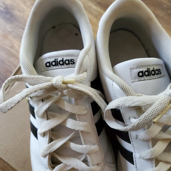 Youth Adidas Baseline White w/ Black Stripe 5 1/2 - Picture 4 of 6